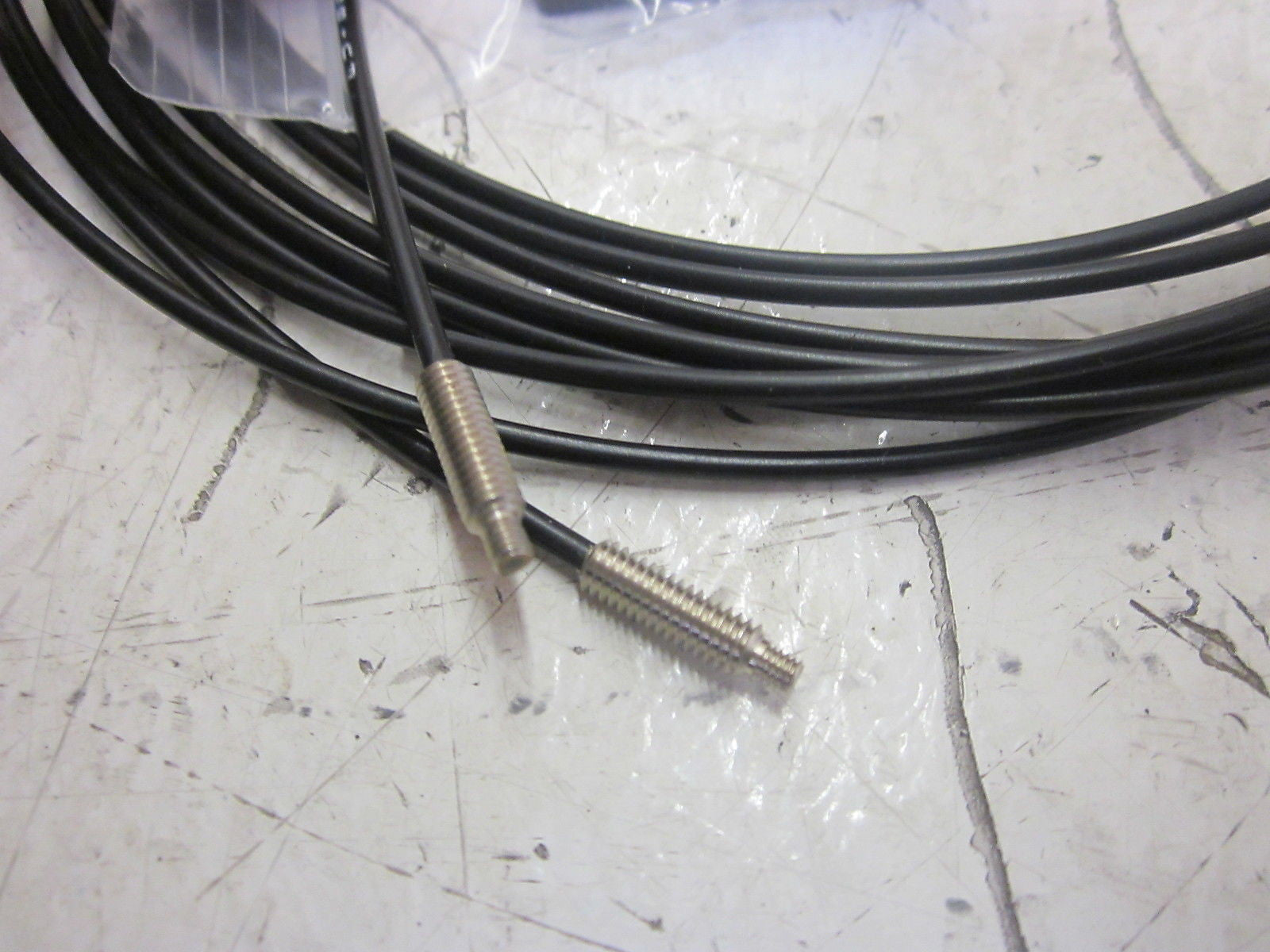 KEYENCE FU-86 FIBER OPTIC SENSOR  *NEW IN BOX*