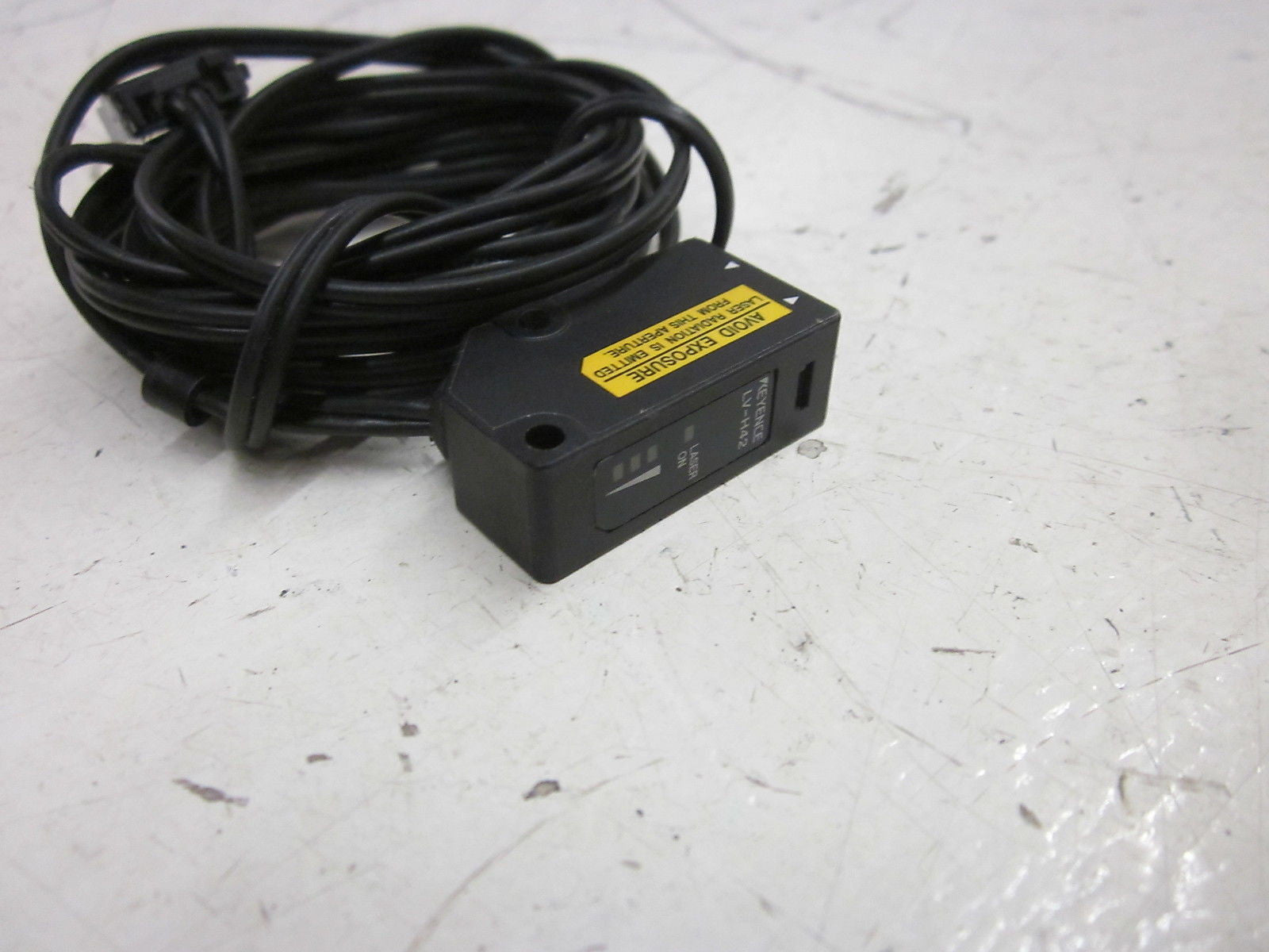 KEYENCE LV-H42 LASER SENSOR *USED*
