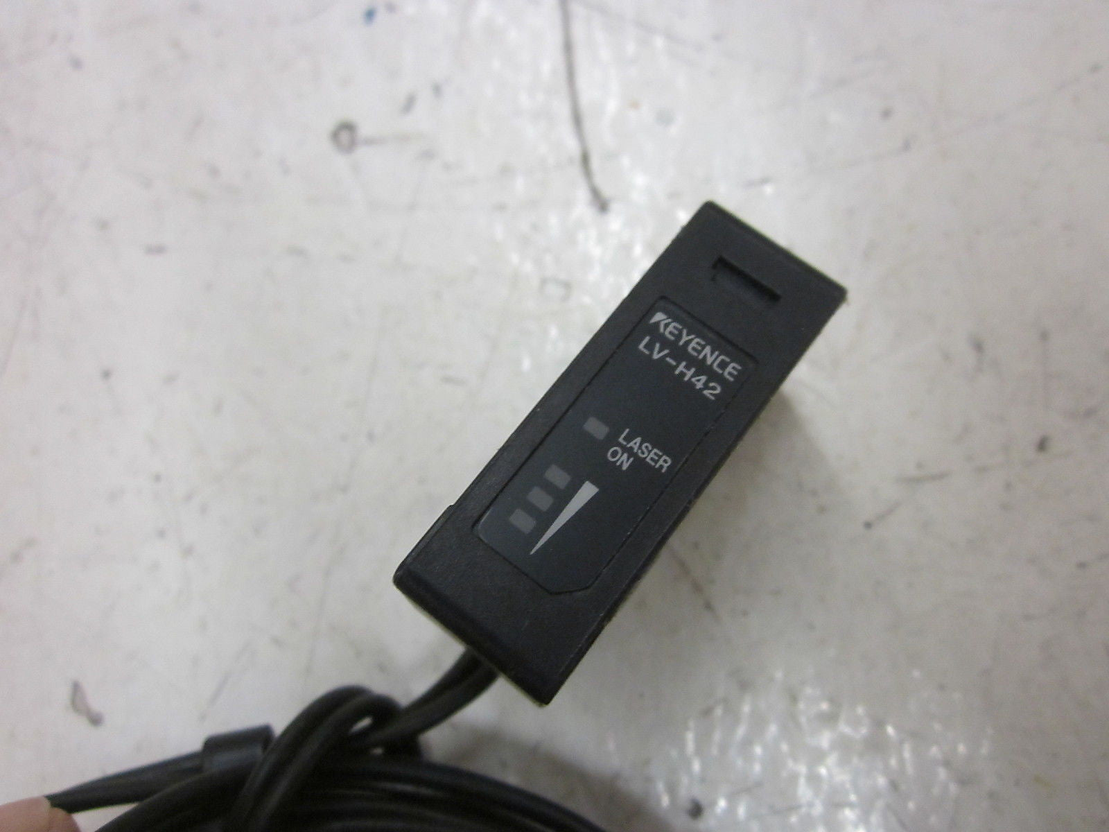 KEYENCE LV-H42 LASER SENSOR *USED*