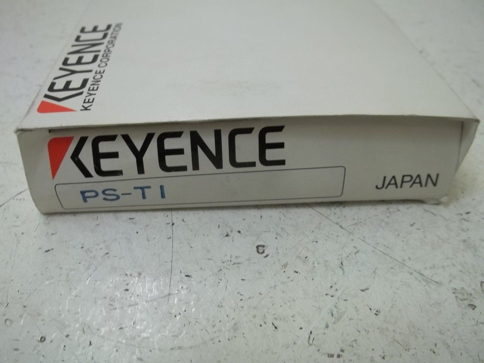 KEYENCE PS-T1 PHOTOELECTRIC AMPLIFIER *NEW IN BOX*