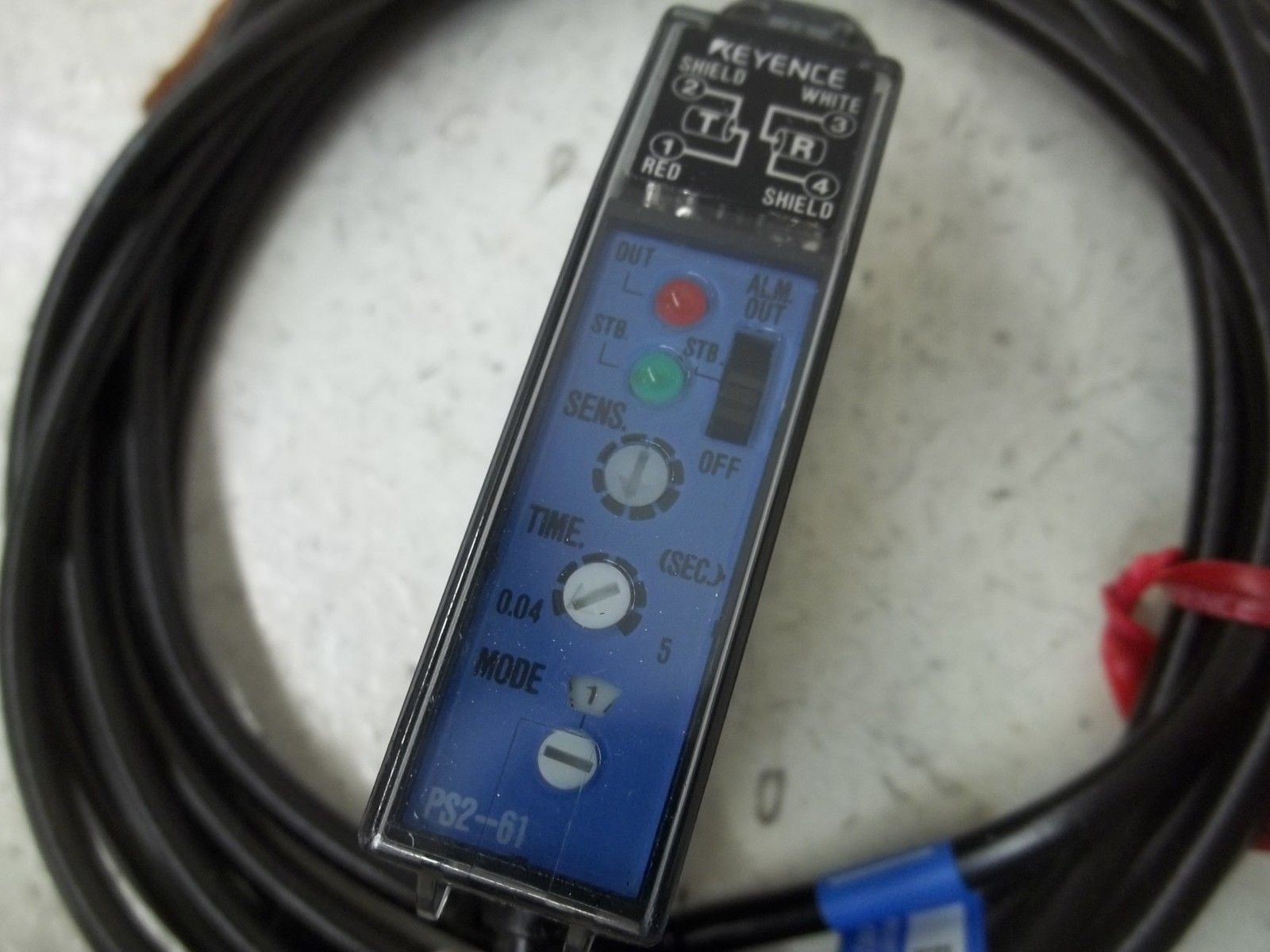 KEYENCE PS2-61 PHOTOELECTRIC AMPLIFIER SENSOR (AS PICTURED) *NEW IN BOX*