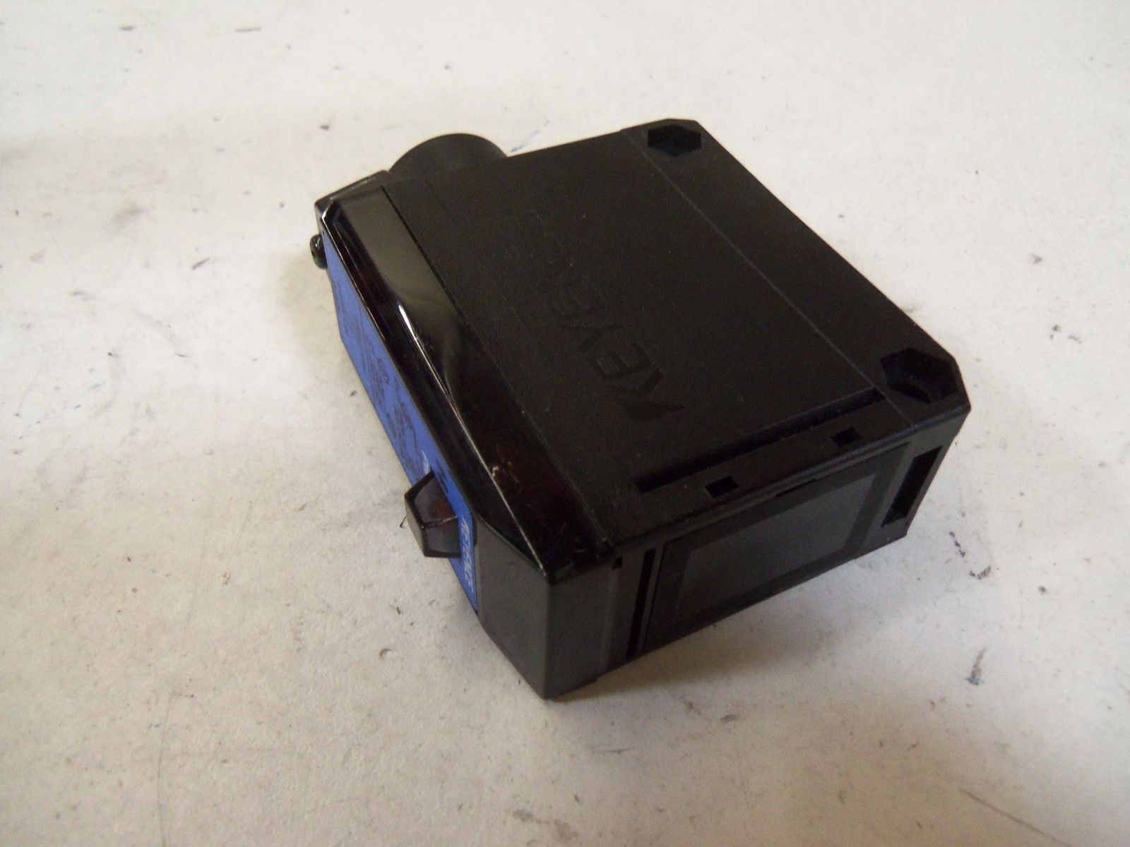 KEYENCE PW-41 REFLECTIVE MAIN UNIT *NEW IN BOX*