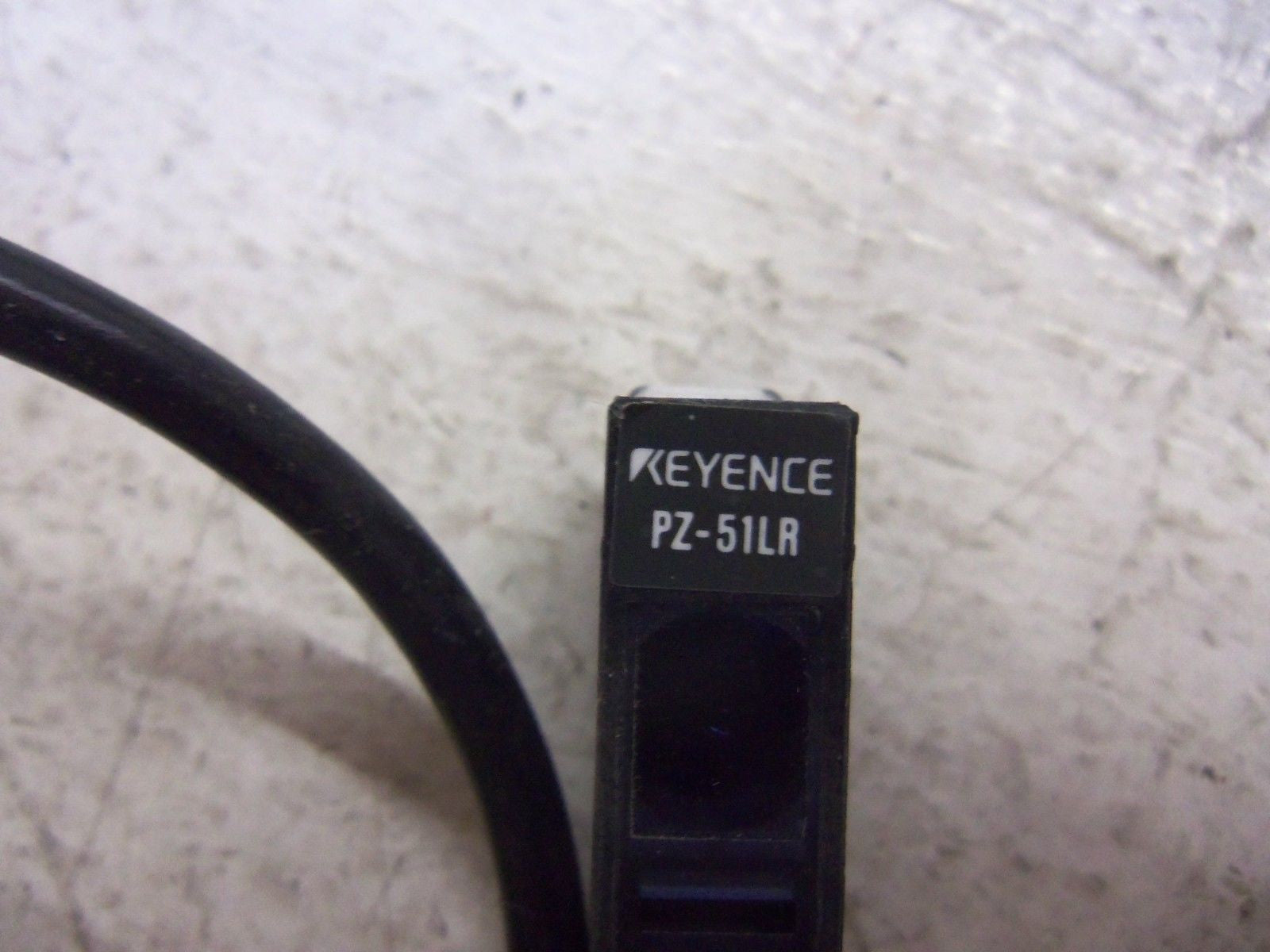 KEYENCE PZ-51LR PHOTOELECTRIC SENSOR *NEW NO BOX*