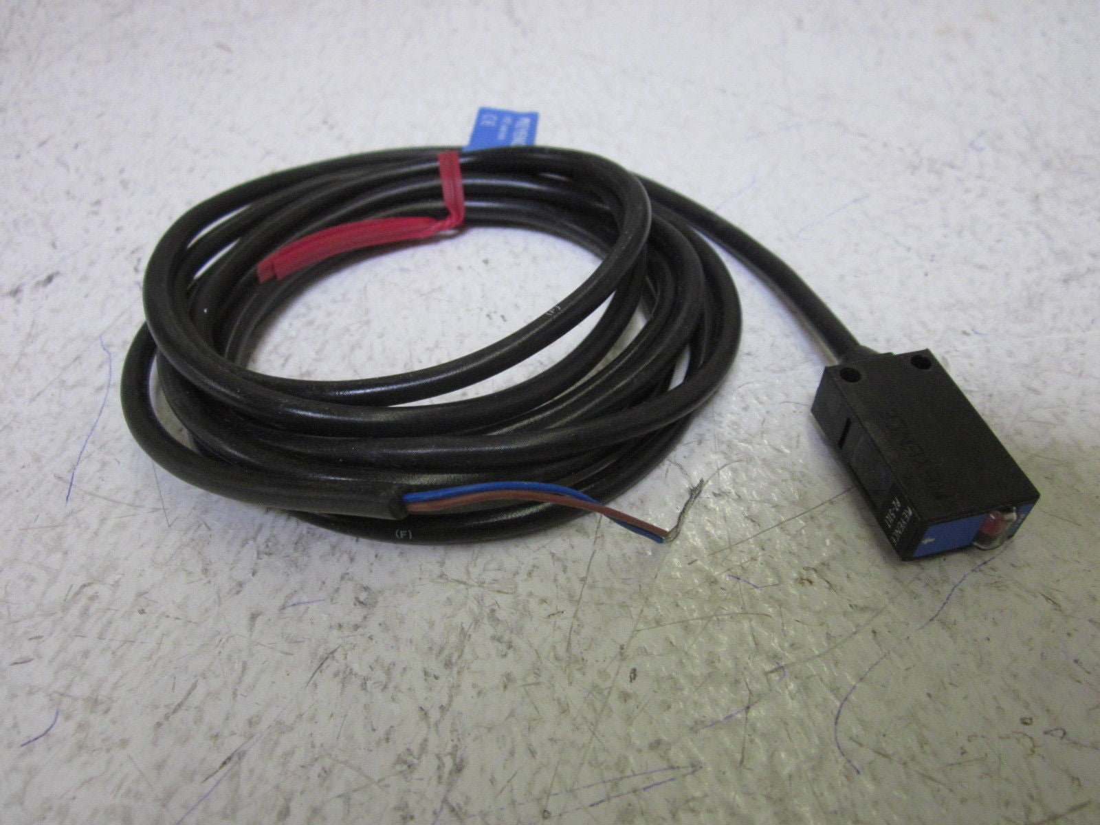 KEYENCE PZ-51LT PHOTOELECTRIC SENSOR *NEW NO BOX*