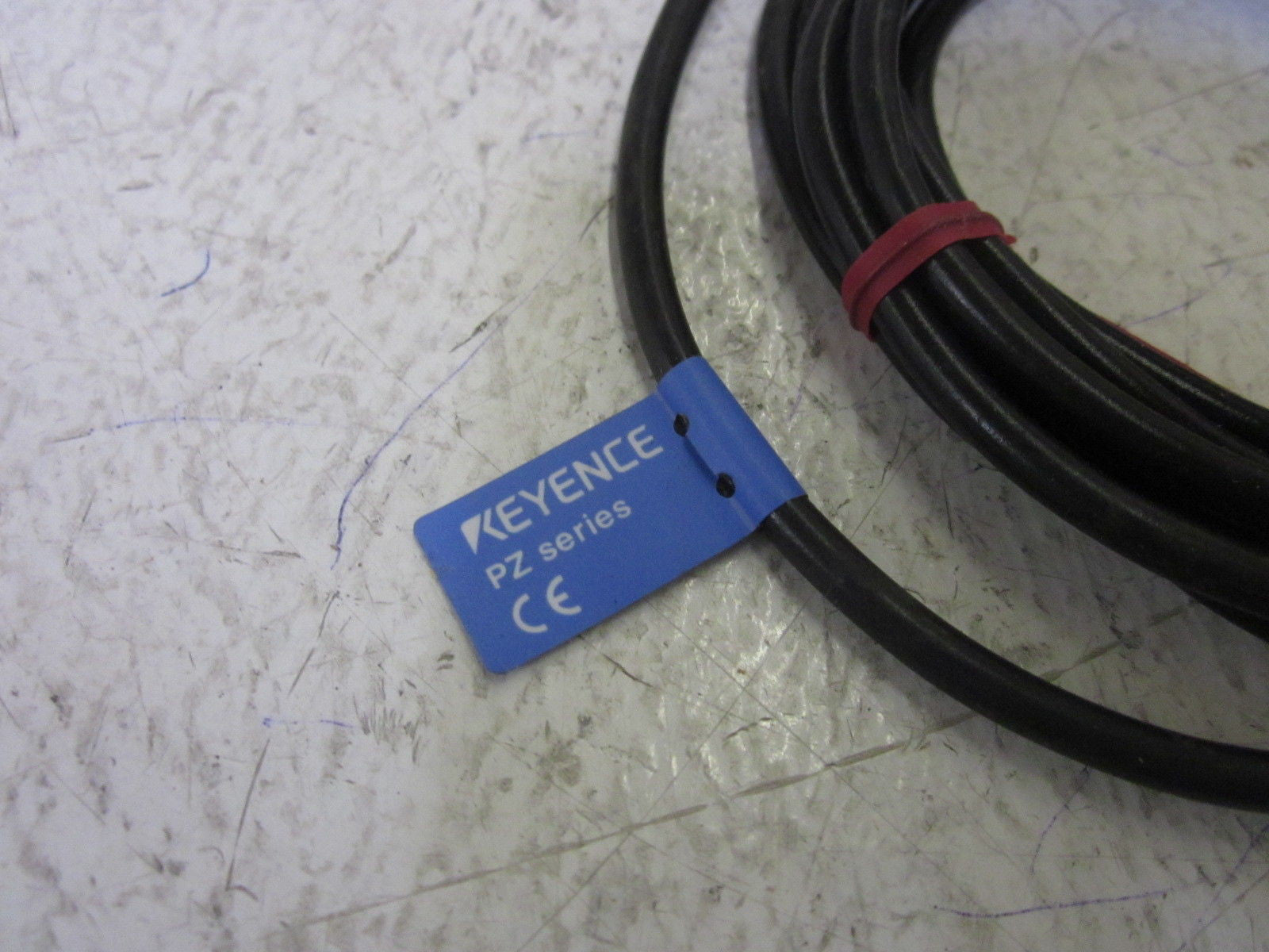 KEYENCE PZ-51LT PHOTOELECTRIC SENSOR *NEW NO BOX*