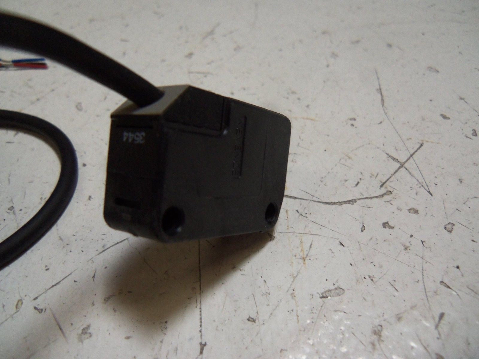 KEYENCE PZ2-61 PHOTOELECTRIC SENSOR *NEW IN BOX*