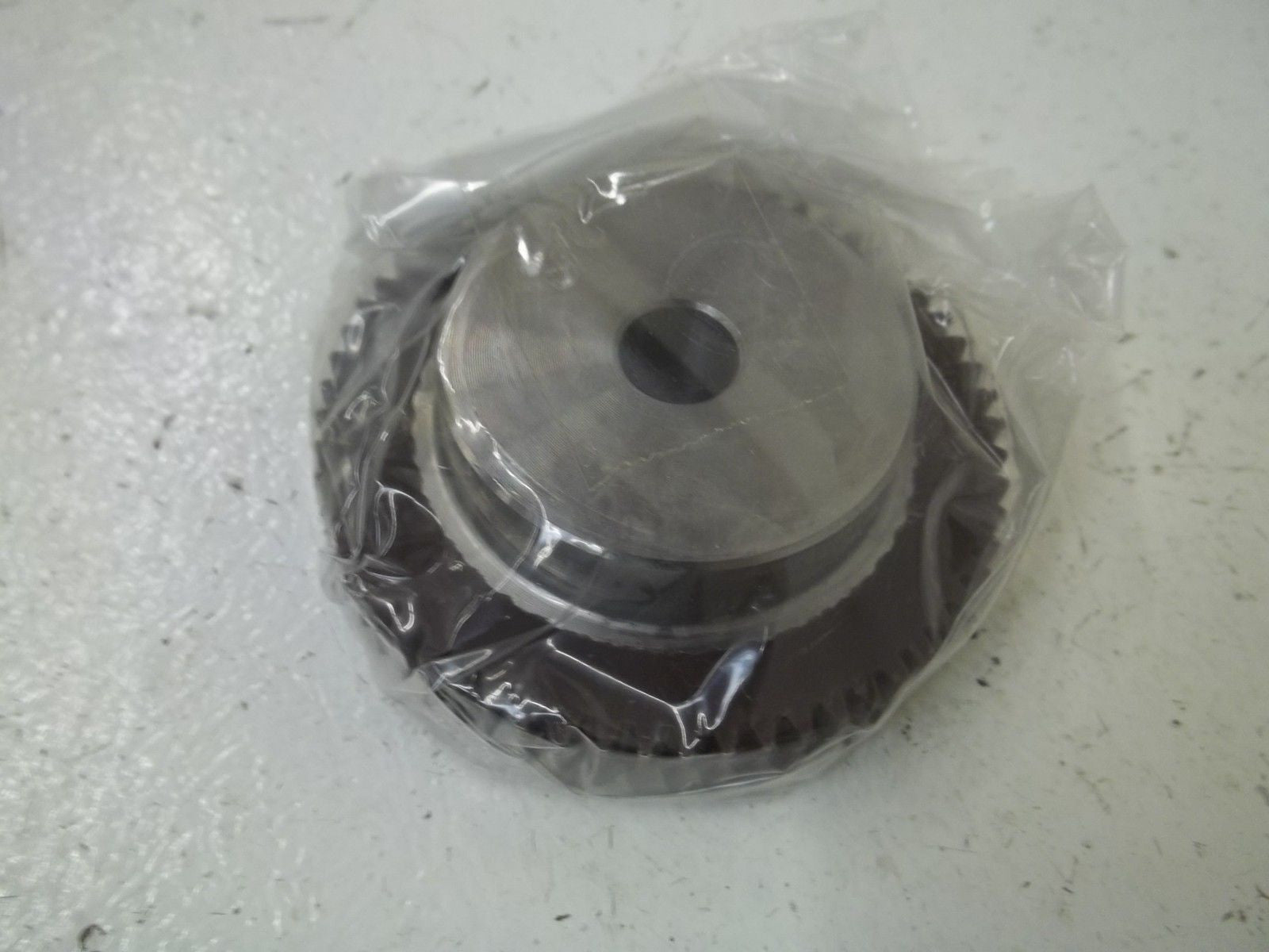 KHK NSU1-60 PLASTIC SPUR GEAR WITH STEEL CORE *NEW IN BOX*