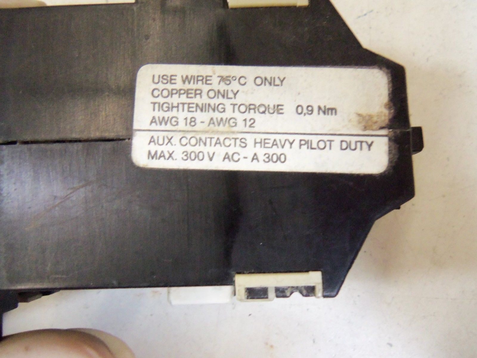 KLOCKNER-MOELLER DIL08-31-s-CNA CONTACTOR *USED*