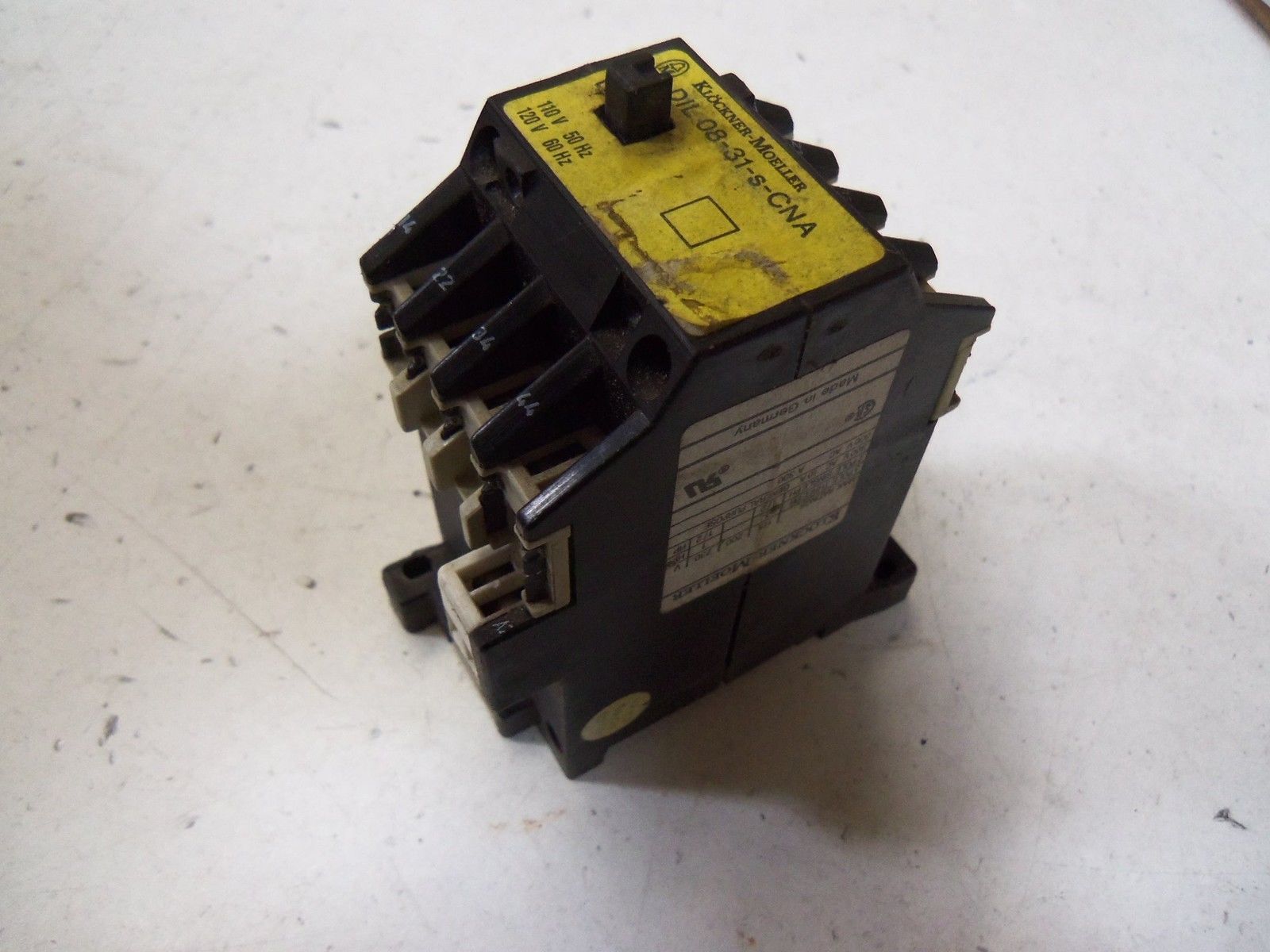 KLOCKNER-MOELLER DIL08-31-s-CNA CONTACTOR *USED*
