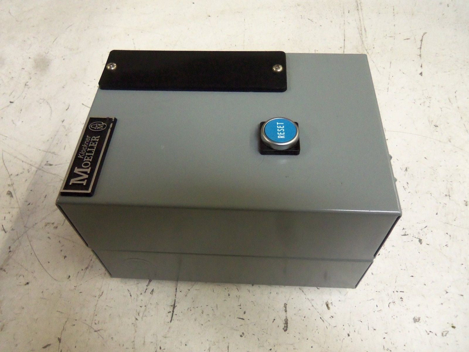 KLOCKNER MOELLER CS3-NA ENCLOSURE *NEW IN BOX*