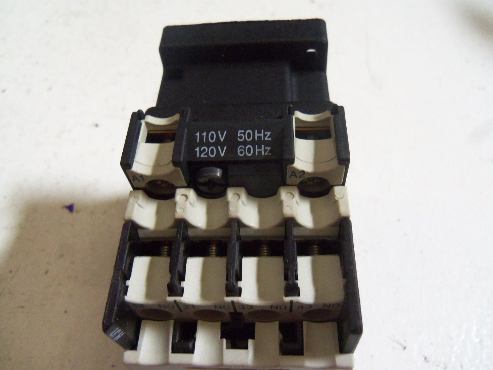 KLOCKNER MOELLER DIL-R31 CONTACTOR 120V *NEW IN BOX* (AS PICTURED)