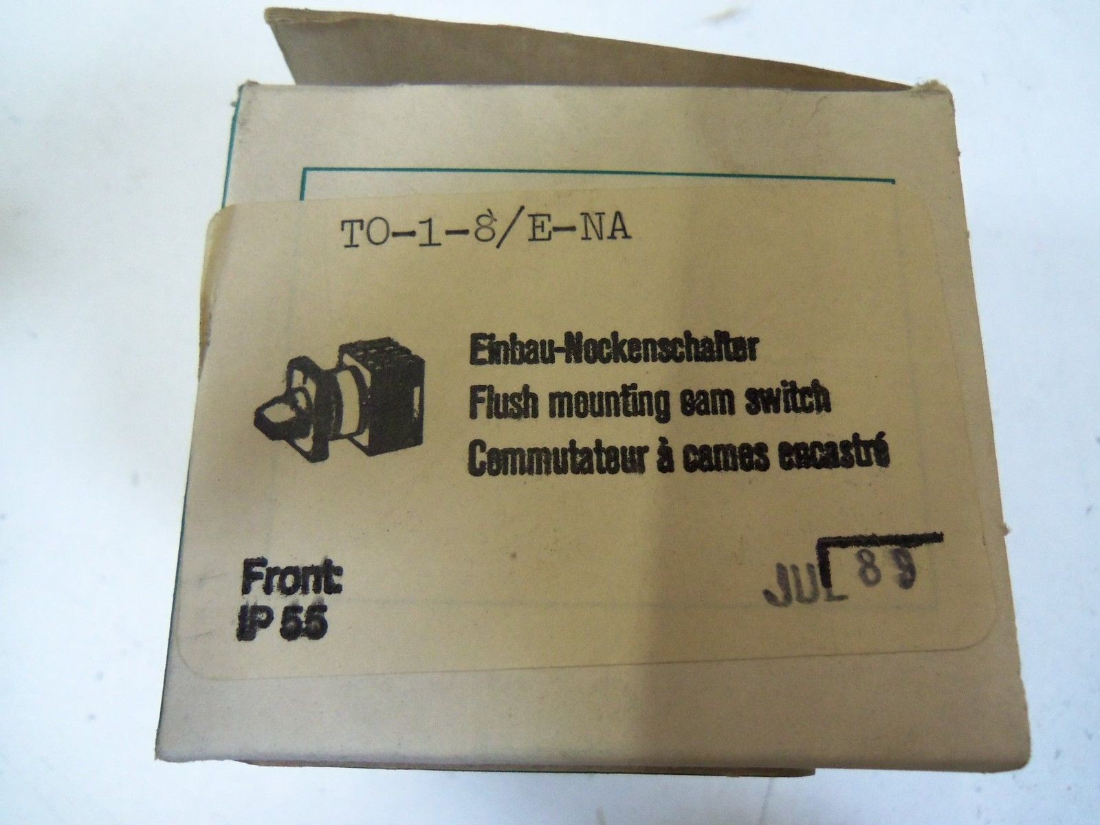 KLOCKNER MOELLER FLUSH MOUNTING CAM SWITCH T0-1-8/E-NA *NEW IN BOX*