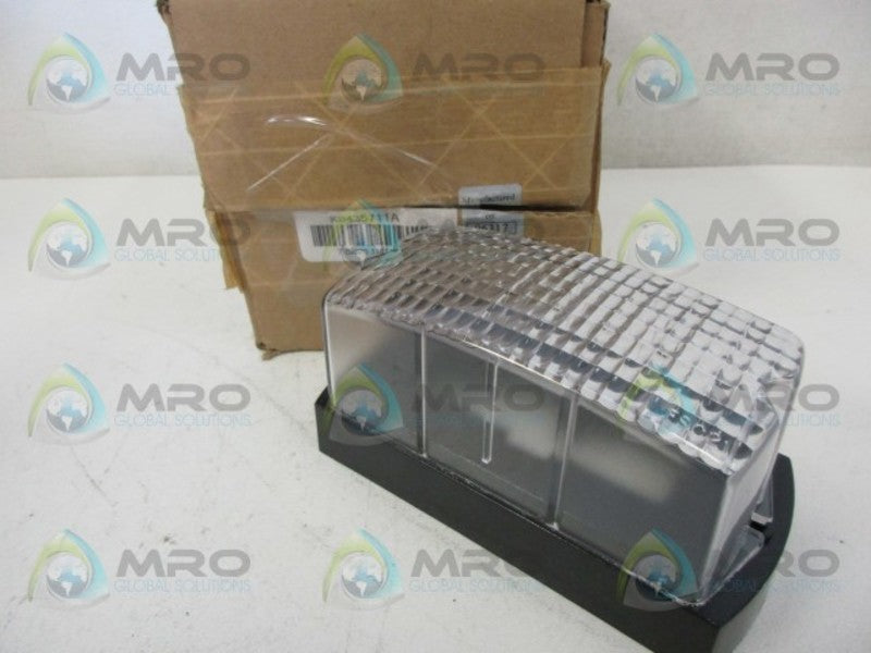 FEDERAL SIGNAL K8435711A HOUSEING & LENS ASSEMBLY *NEW IN BOX*