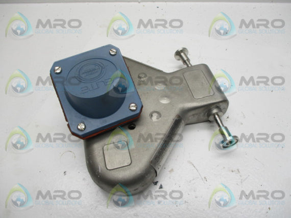 MICROMOTION CMF010M321NM MASS FLOW SENSOR * USED *