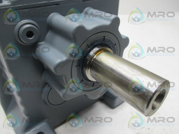SEW EURODRIVE R27-DRE80M4 GEAR MOTOR * NEW NO BOX *