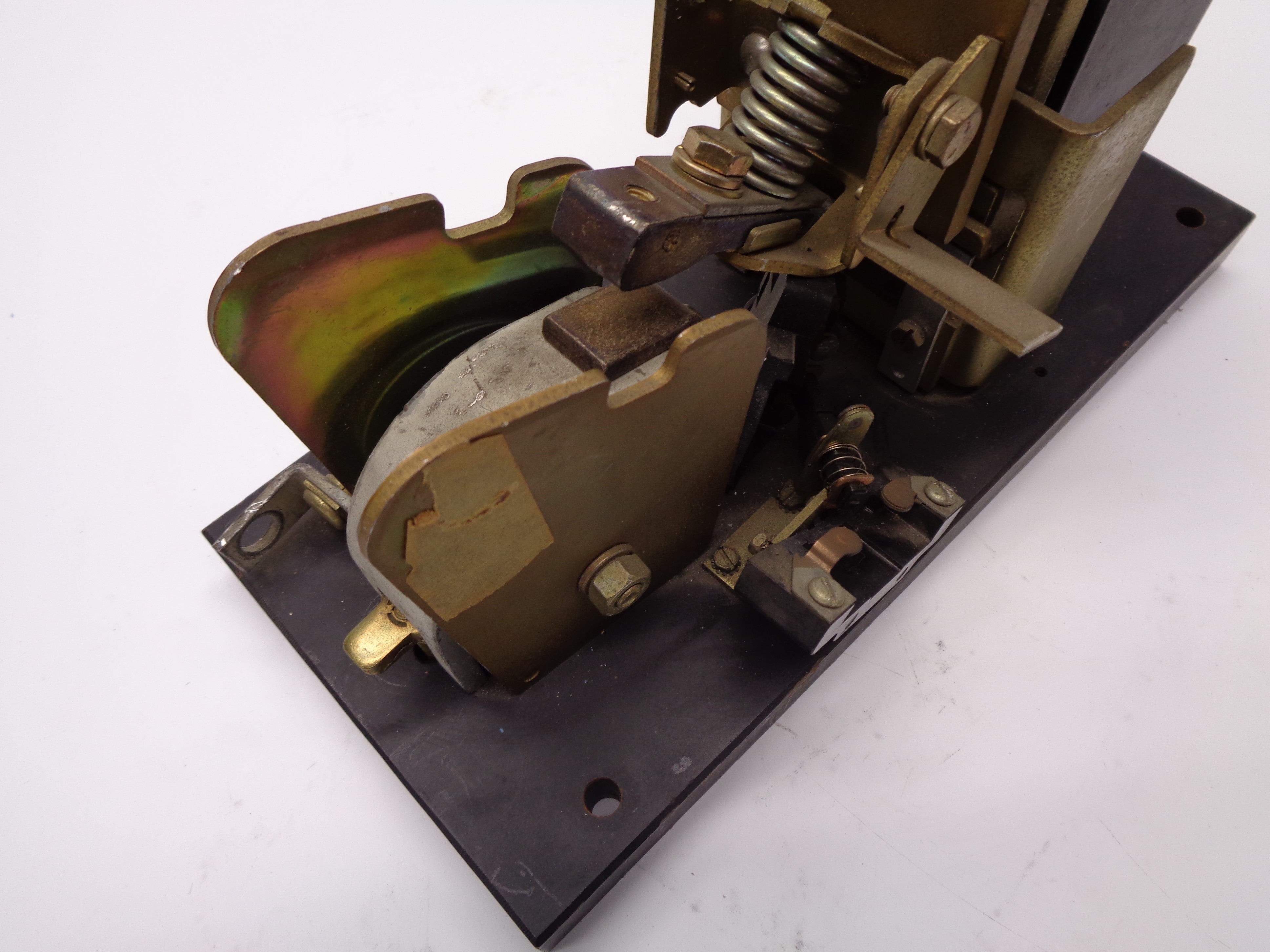 GENERAL ELECTRIC IC2800Y101A2B 600V NSNP
