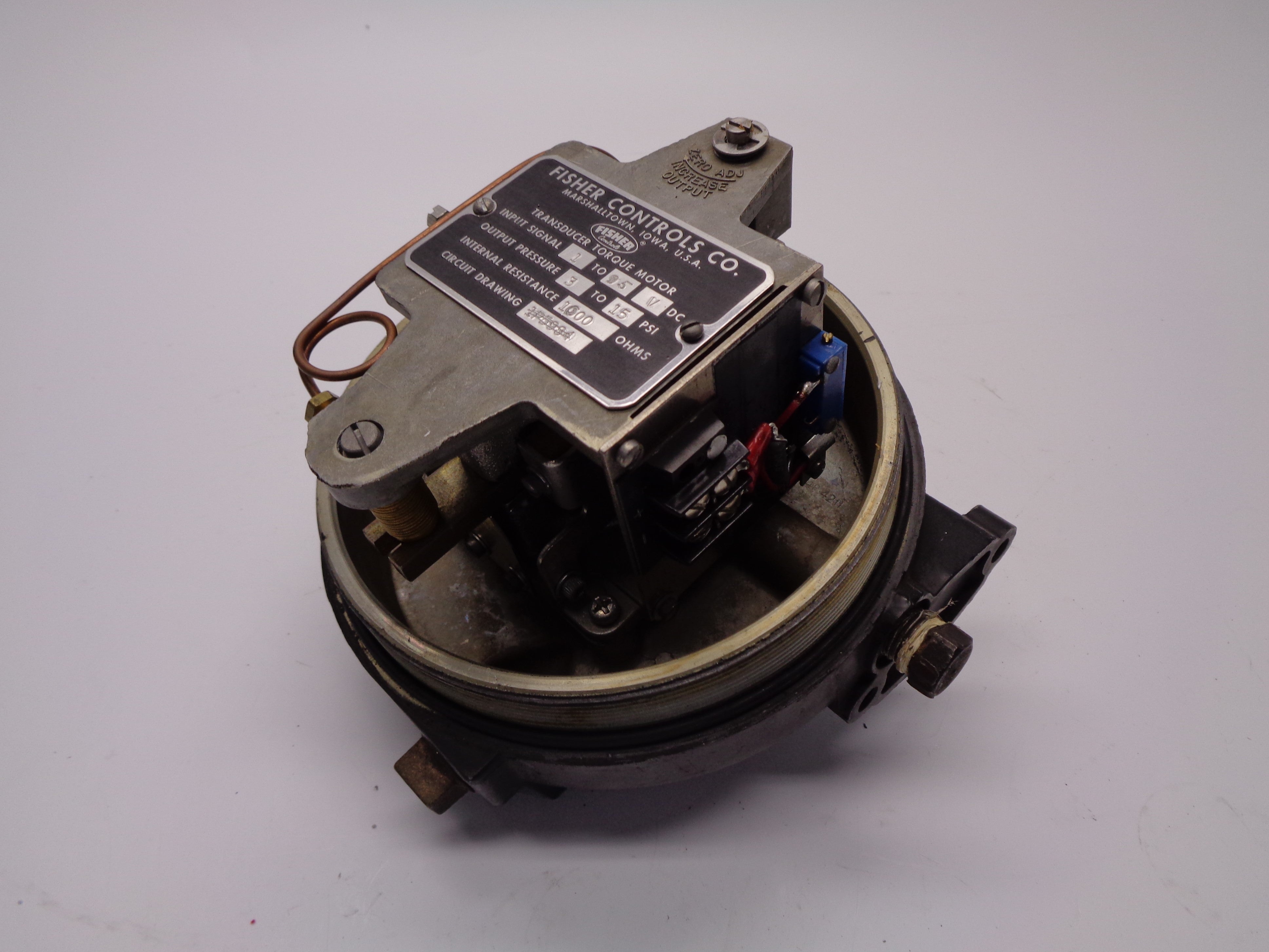 FISHER CONTROLS 546 UNMP