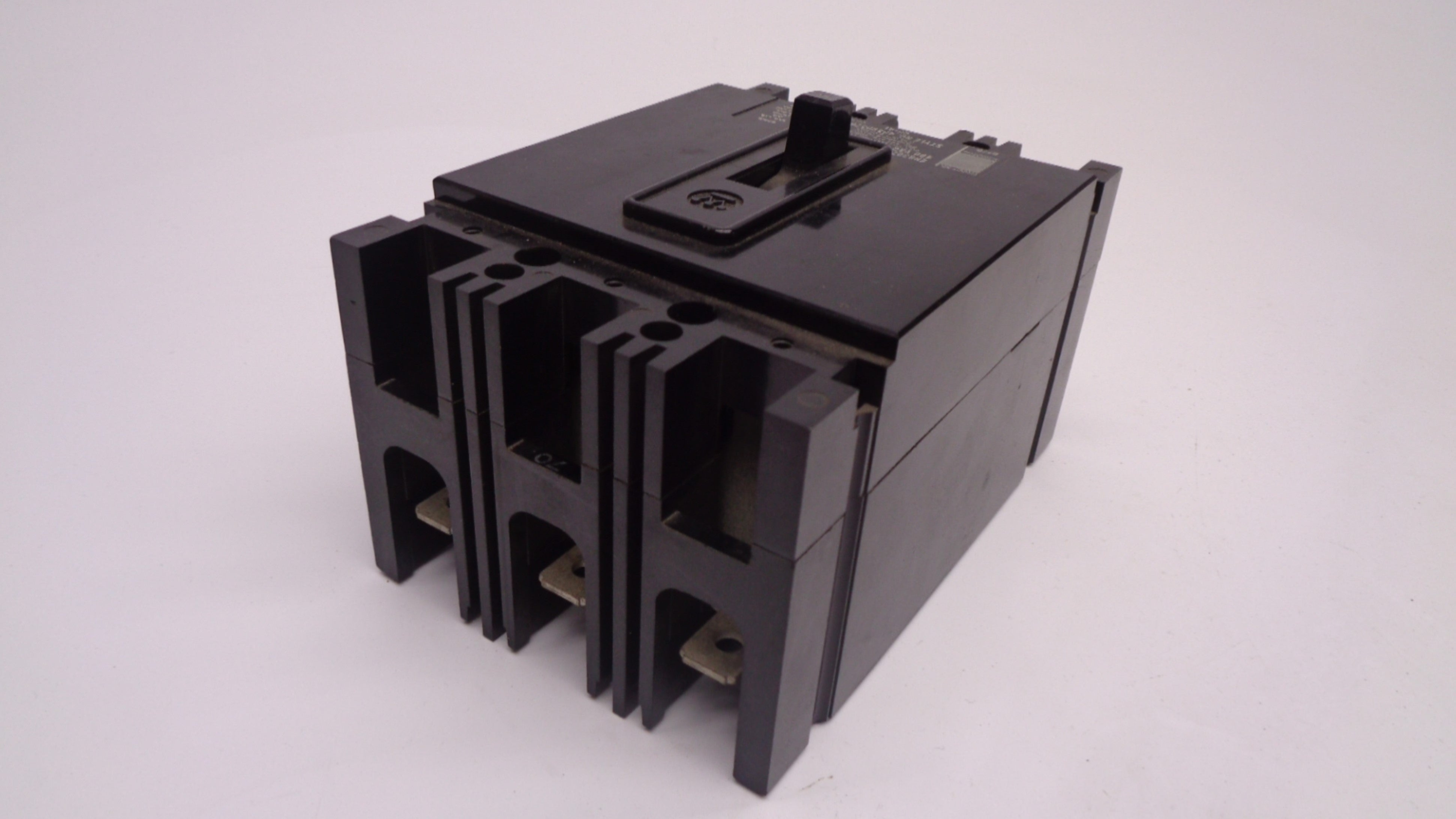 CUTLER HAMMER EHB3070 70A 480V NSNP