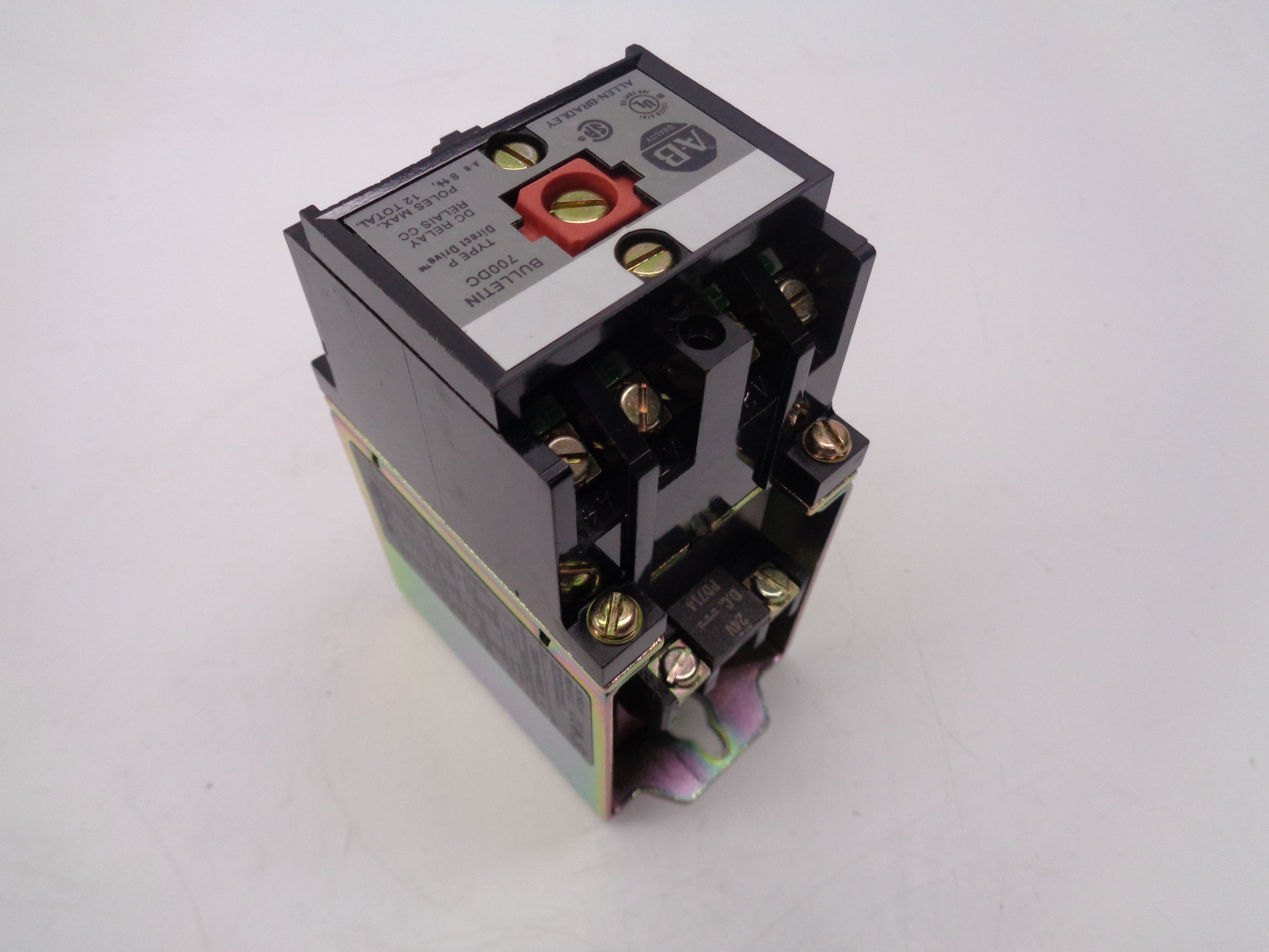ALLEN BRADLEY 700DC-P400Z24 24VDC SER. A (BR/WH) NSMP