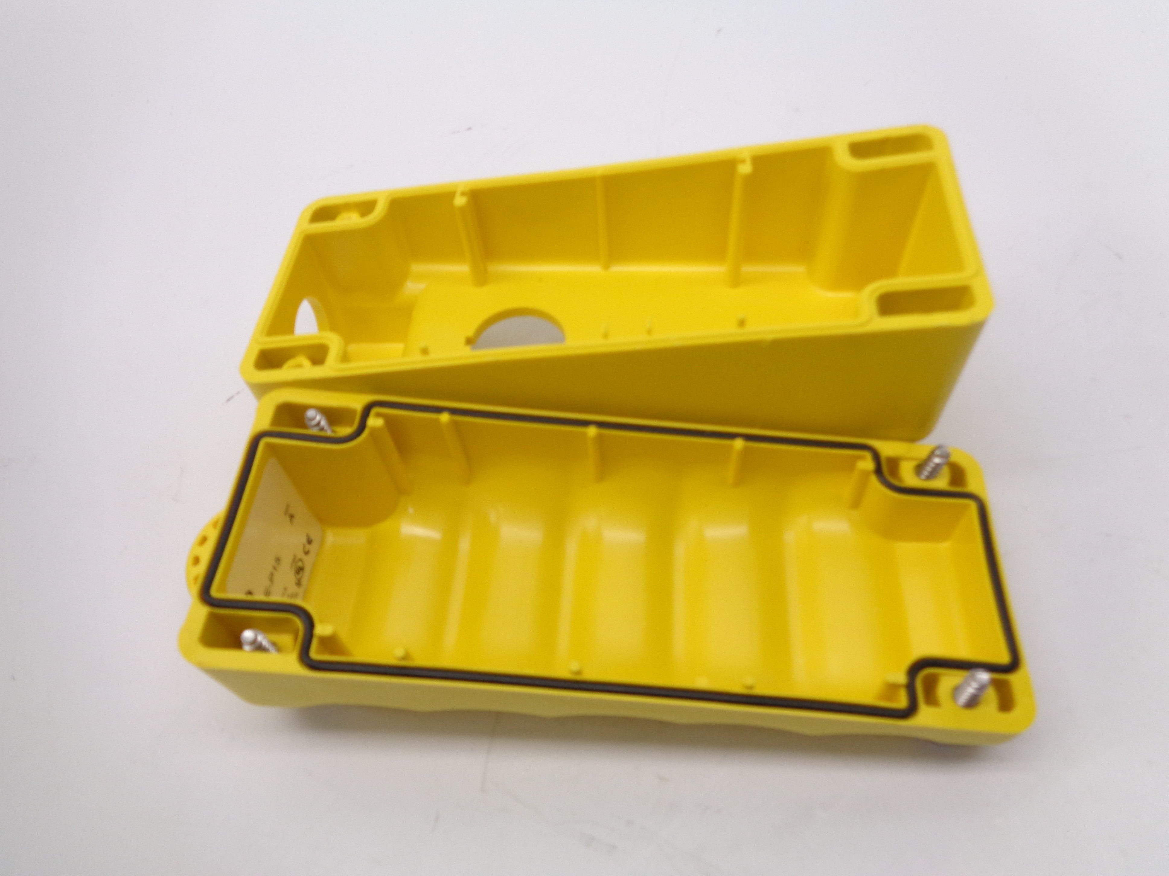 INDUSTRIAL SPARE PART 800E-P15 SER. A (BR/WH) NSMP