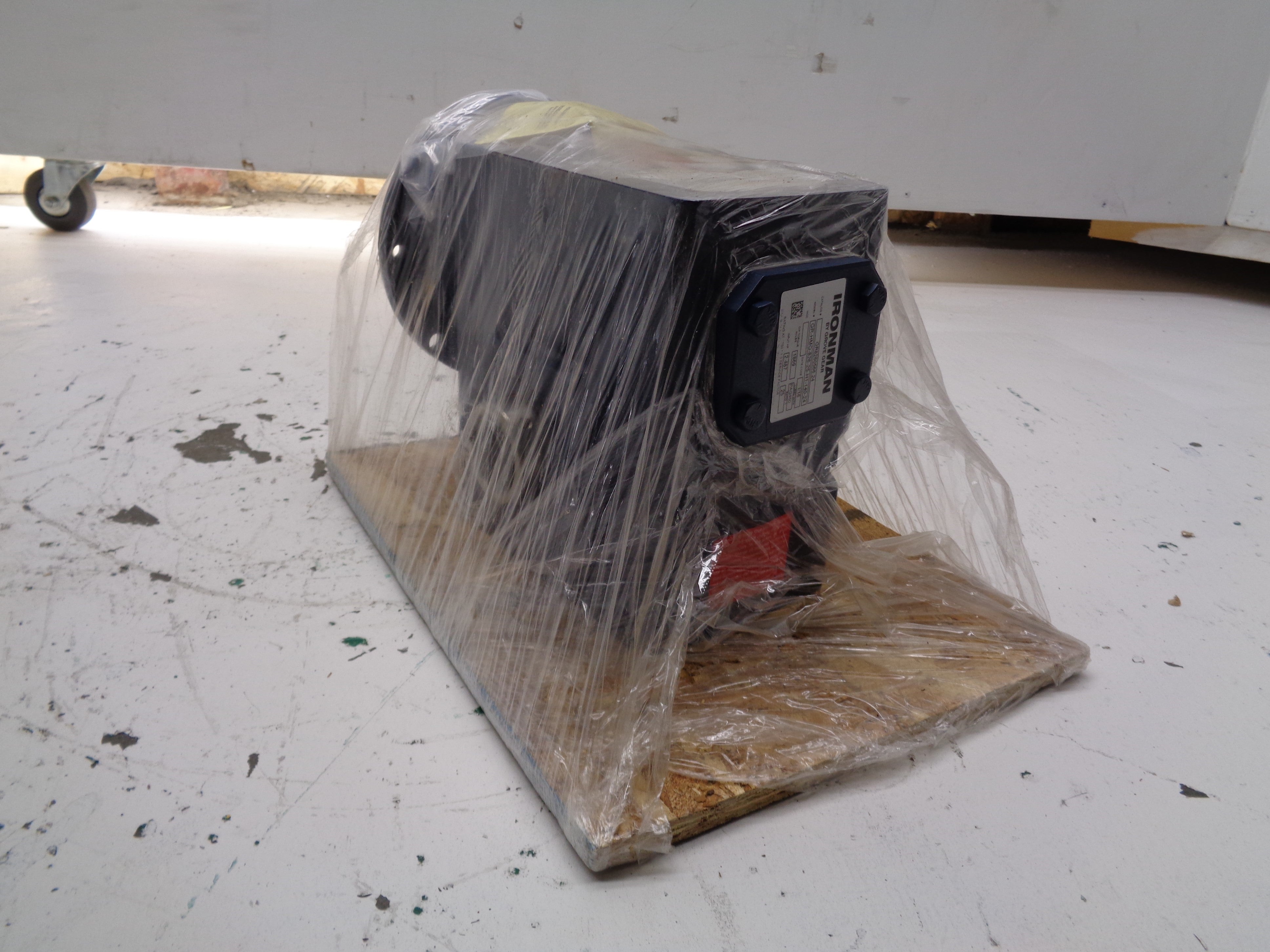 GROVE GEAR GR-HMQ-826-25-H1-140-24 NSMP