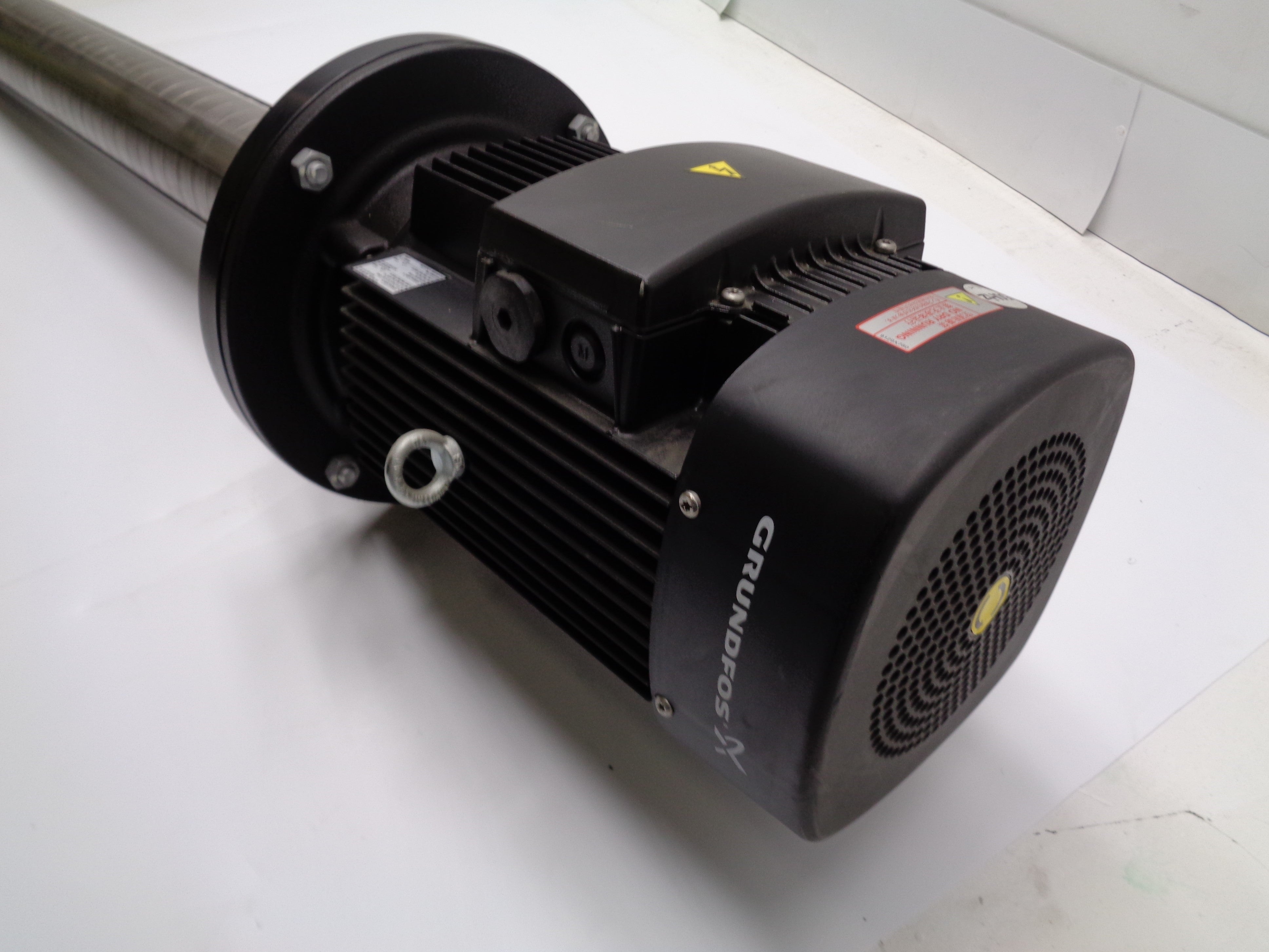 GRUNDFOS MTR5-32/32-A-M-A-HUUV NSNP