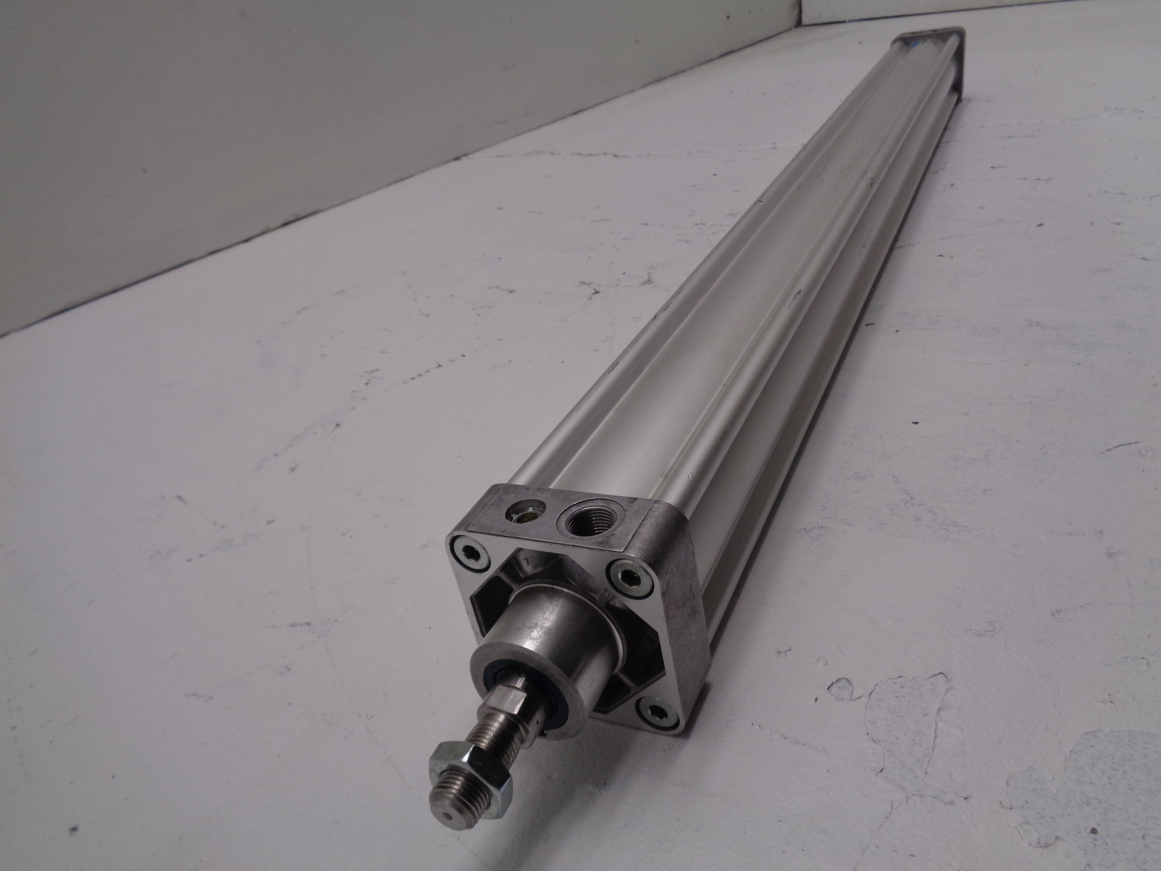 FESTO DNU-63-870-PPV-A NSNP