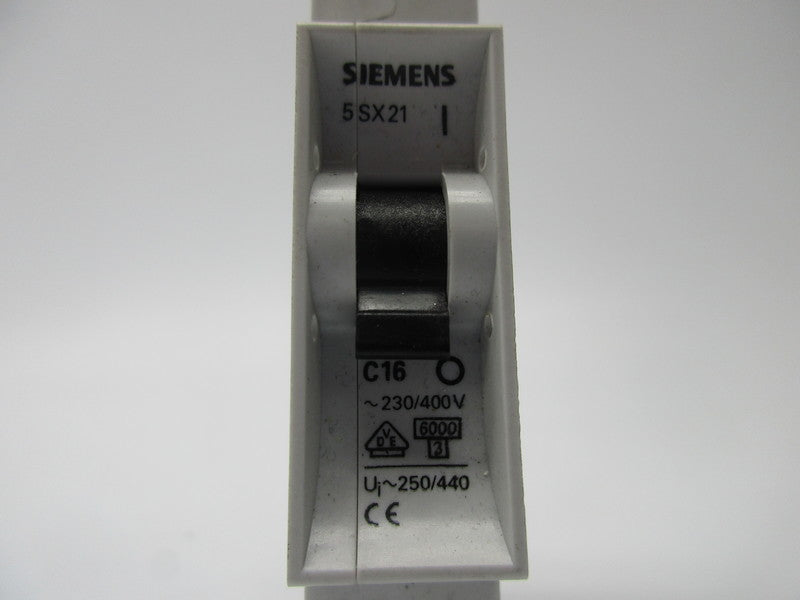 SIEMENS 5SX21C16 230/400V 16A NSNP