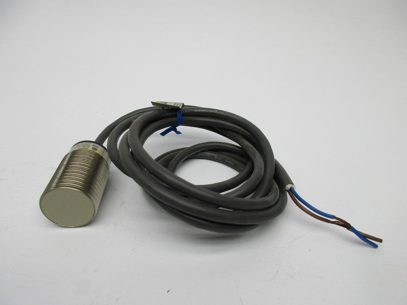 OMRON E2E-X10Y1-53US NSMP
