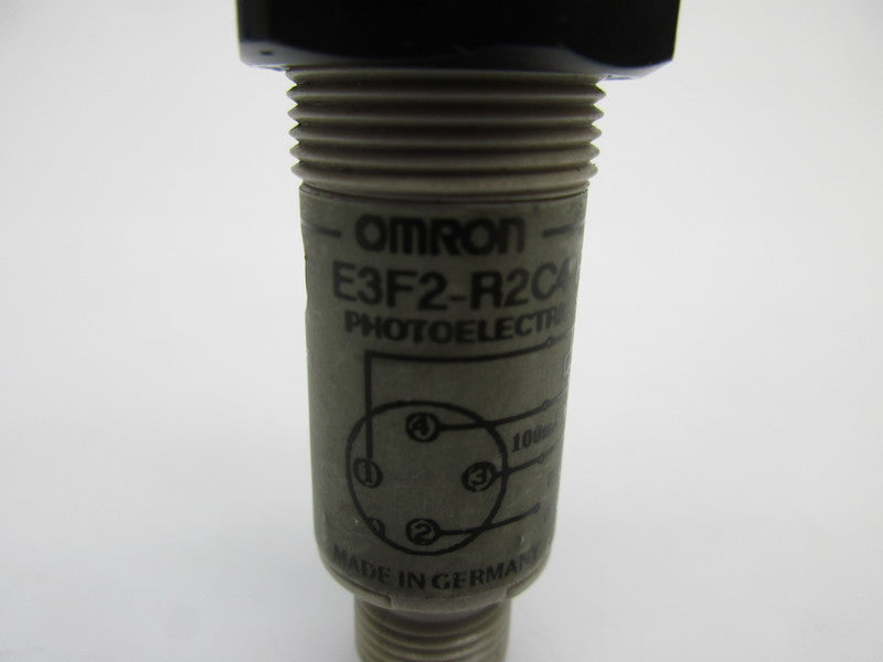 OMRON E3F2-R2C4-P1 UNMP