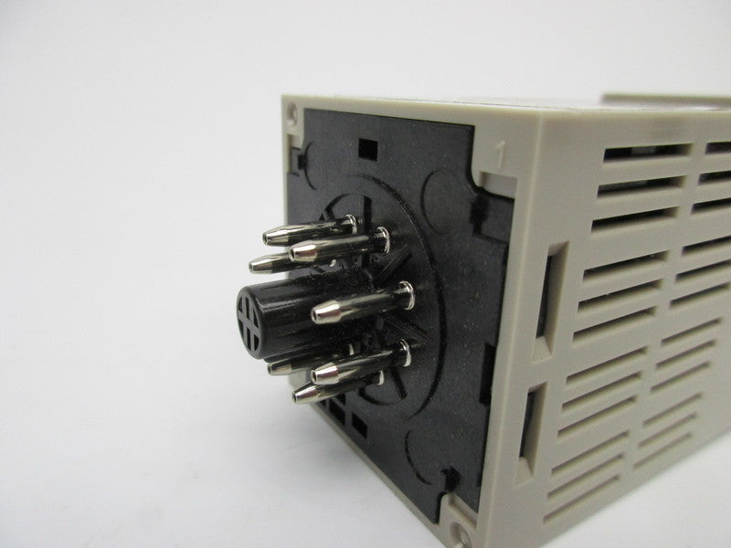 OMRON H5CN-XBN 100-240VAC NSNP