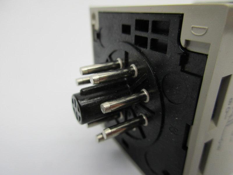 OMRON H3CR-A8 100-240VAC 5A 0.05S-300H UNMP