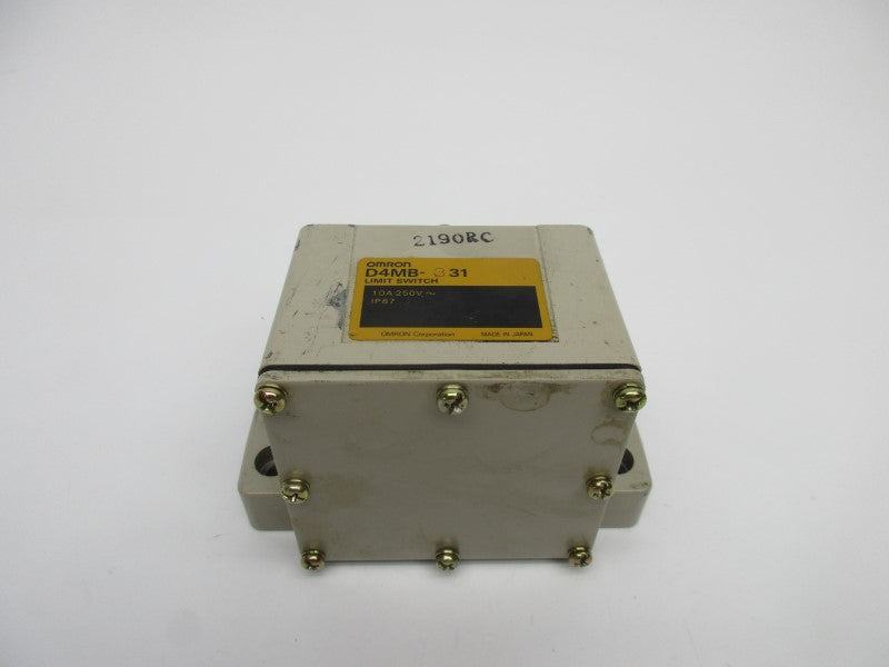 OMRON D4MB-331 UNMP