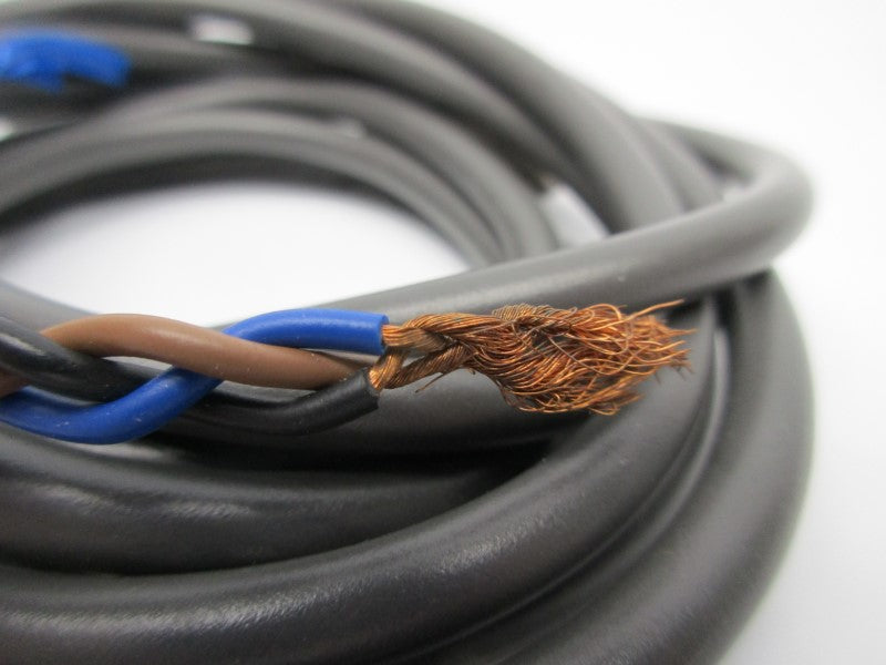 OMRON E2E-X5E1 UNMP