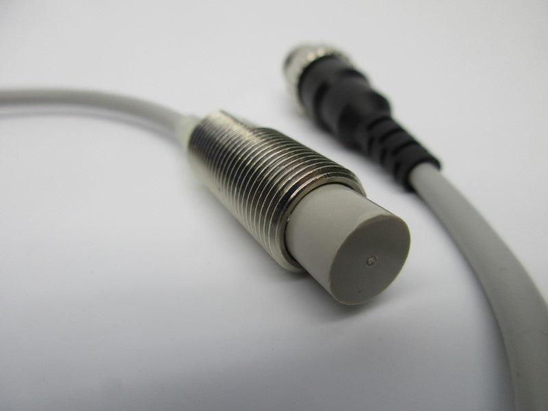 OMRON E2E-X8MD1-M1GJ NSNP