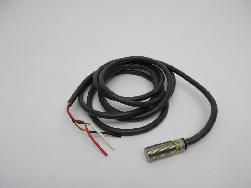 OMRON E2E-X2E1 12-24VDC NSNP