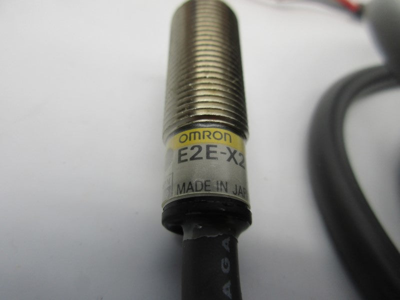 OMRON E2E-X2E1 12-24VDC NSNP