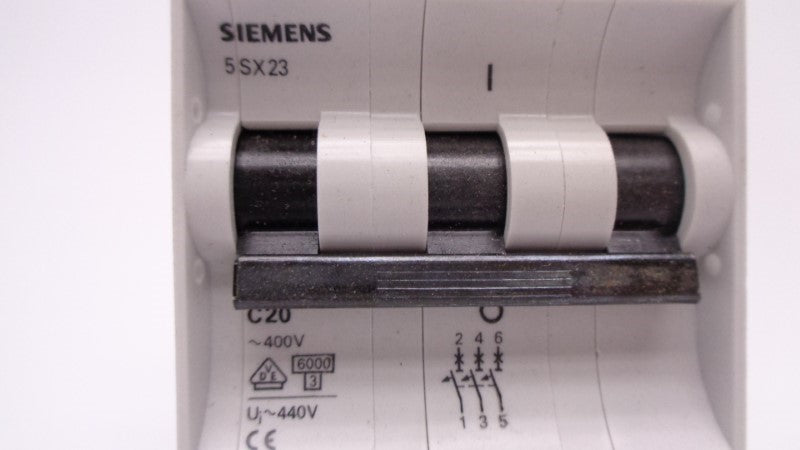 SIEMENS 5SX23-C20 20A 480VAC NSNP