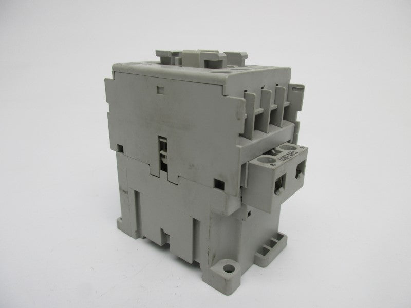 ALLEN BRADLEY 100-C09*10 SER. A 110/120V NSNP