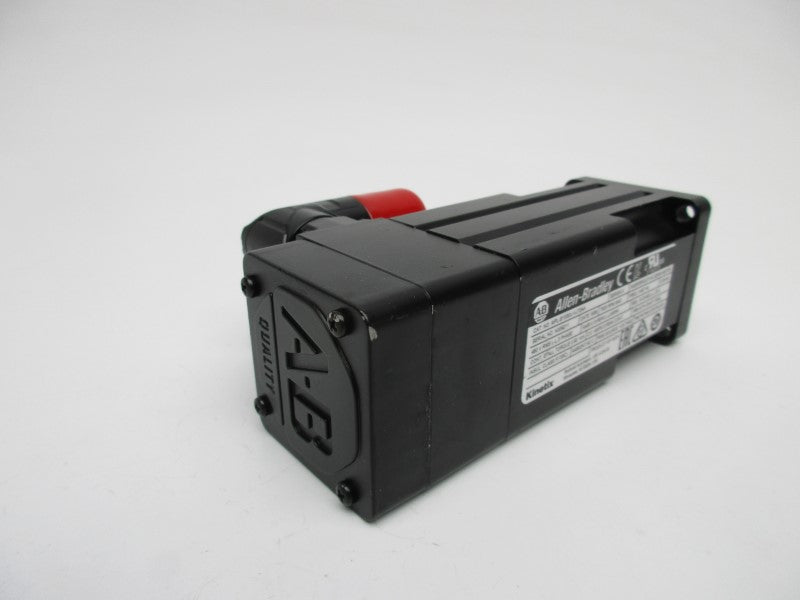 ALLEN BRADLEY MPL-B1530U-VJ72AA SER. A NSMP