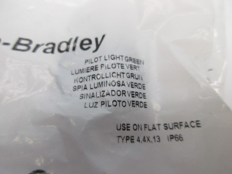 ALLEN BRADLEY 800FP-P3 SER. A NSMP