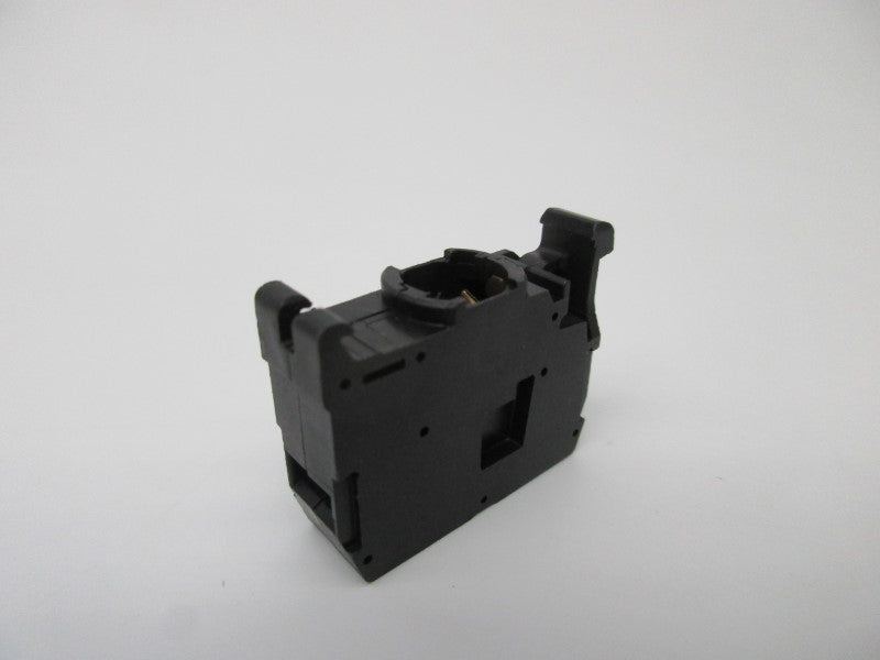 ALLEN BRADLEY 800F-D0C SER. A UNMP