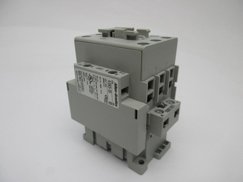 ALLEN BRADLEY 100-C30D10 SER. C 110/120V (BR/WH) NSMP