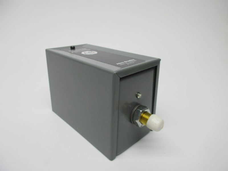 ALLEN BRADLEY 836-A1A SER. A (BR/WH) NSMP