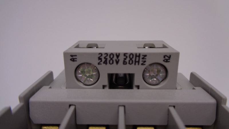 ALLEN BRADEY 100-C12A10 SER. A 220V50/240V60HZ (BR/WH) NSMP