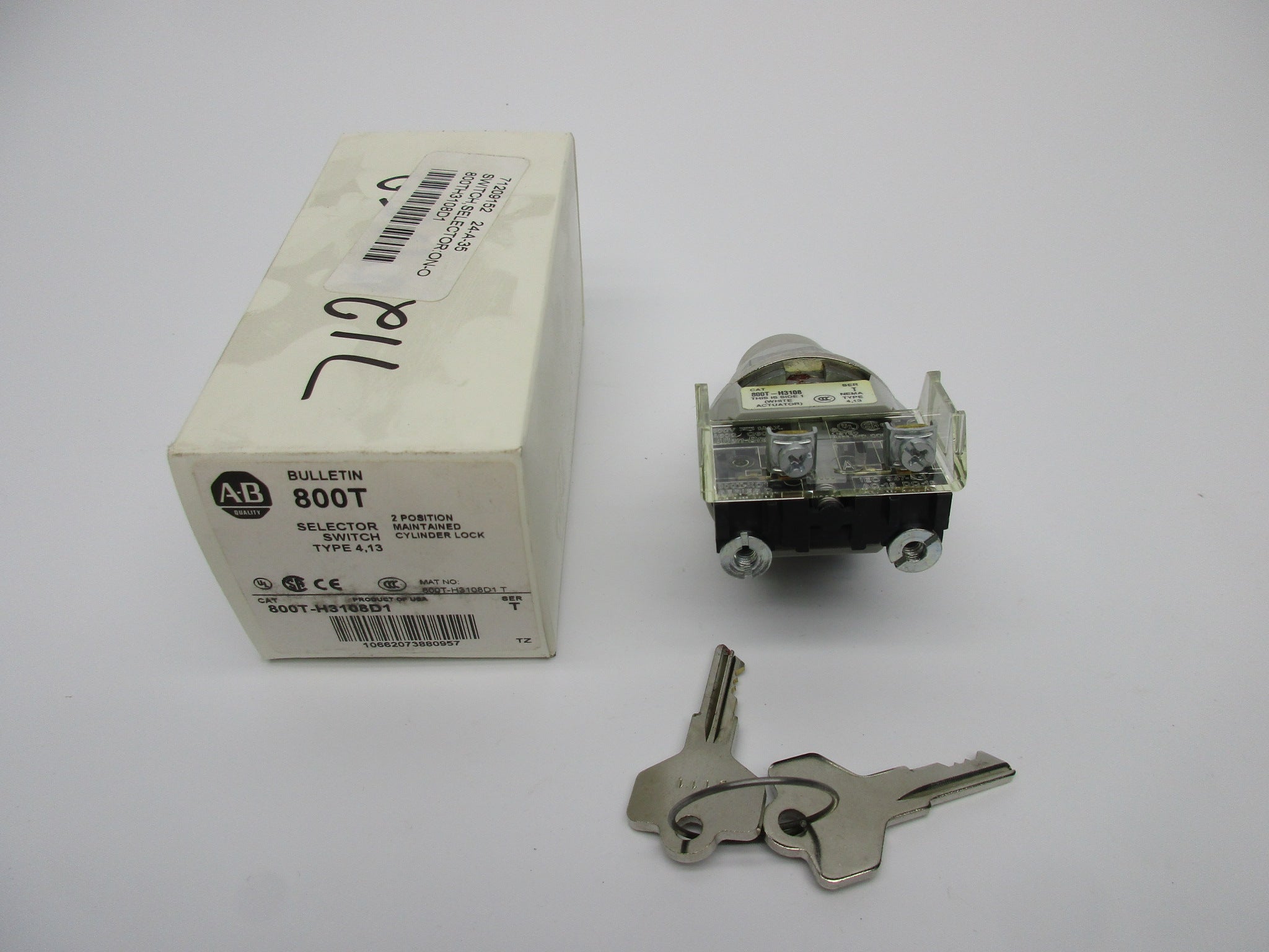 ALLEN BRADLEY 800T-H3108D1 SER. T (W/ KEY) (WH) NSMP