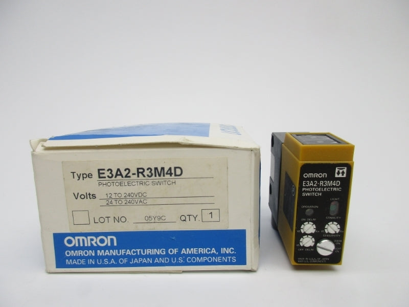 OMRON E3A2-R3M4D NSMP