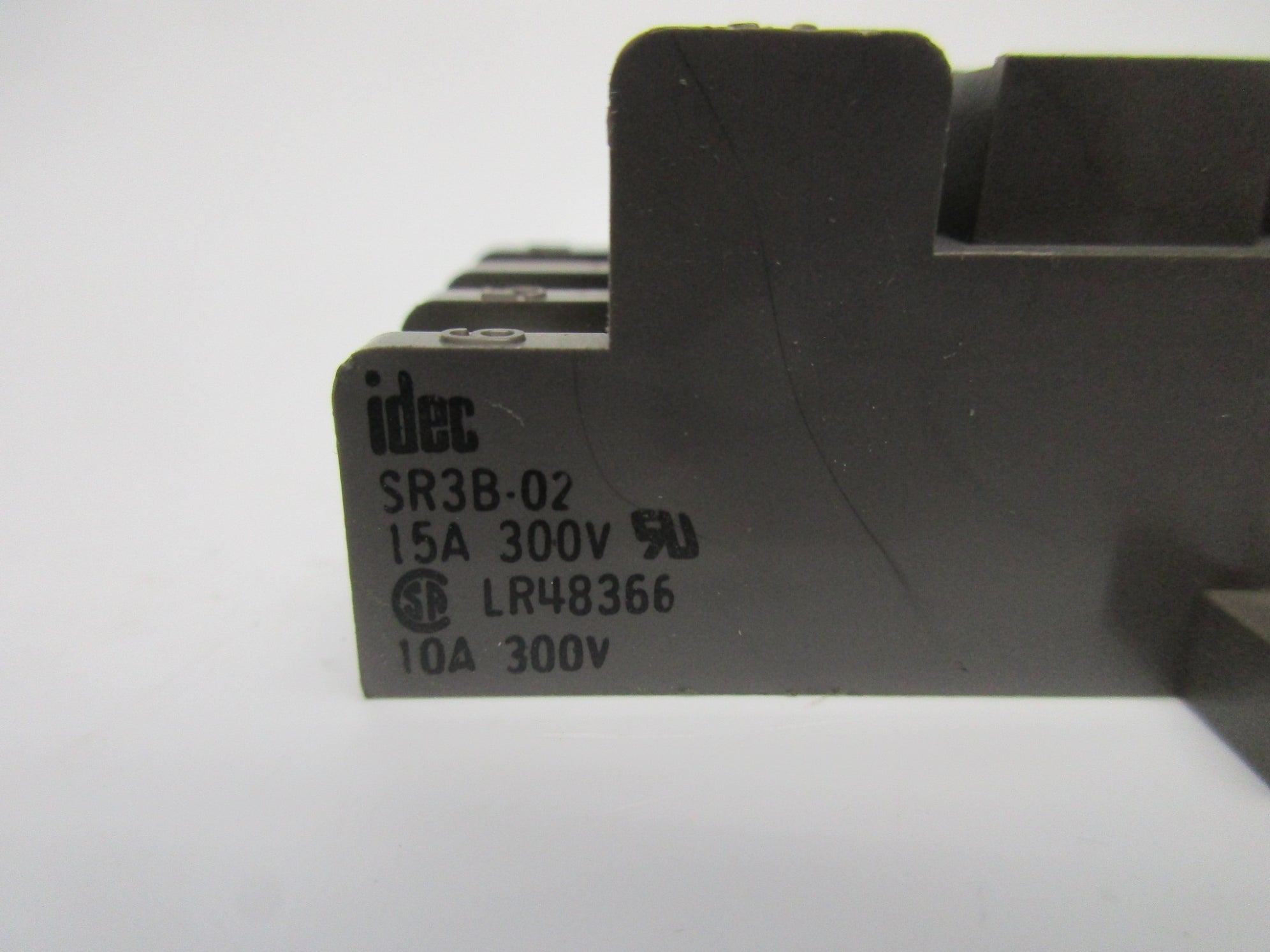 IDEC SR3B-02 NSNP