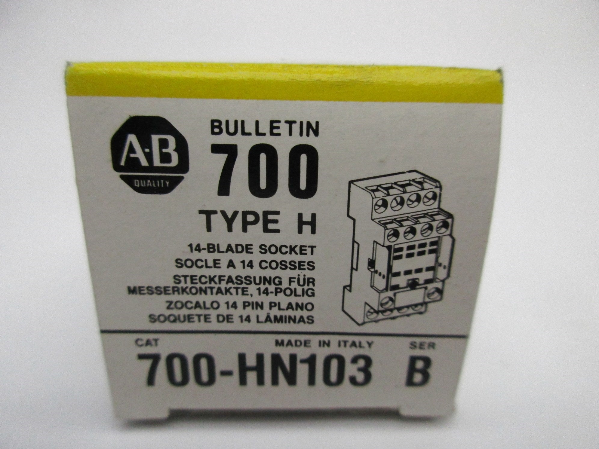 ALLEN BRADLEY 700-HN103 SER. B 300VAC 7A (BK/YL) NSMP