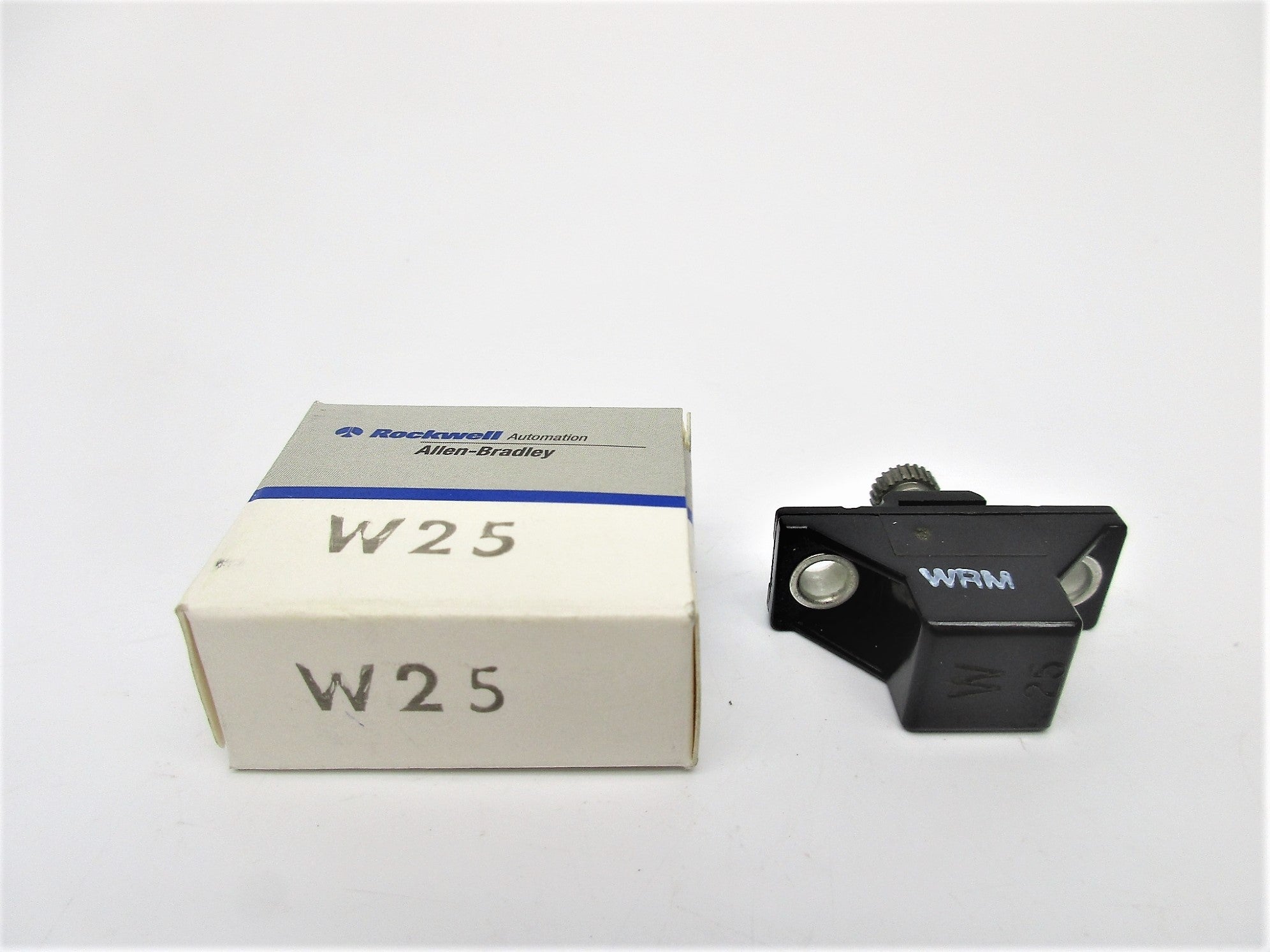 INDUSTRIAL SPARE PART W25 (GY/BL) NSMP